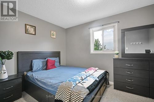 440 Stonegate Avenue, Oshawa, ON - Indoor Photo Showing Bedroom