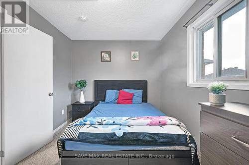 440 Stonegate Avenue, Oshawa, ON - Indoor Photo Showing Bedroom