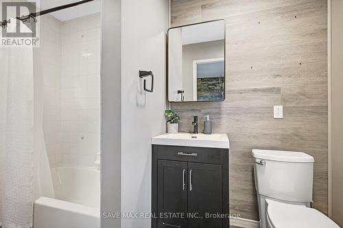 440 Stonegate Avenue, Oshawa, ON - Indoor Photo Showing Bathroom