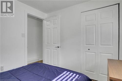 23 Greenbrier Road, Cambridge, ON - Indoor Photo Showing Bedroom