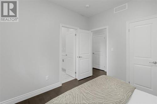 866 Maple Avenue, Lasalle, ON - Indoor Photo Showing Bedroom