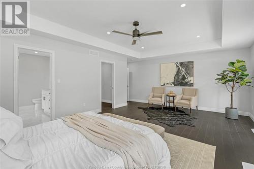 866 Maple Avenue, Lasalle, ON - Indoor Photo Showing Bedroom