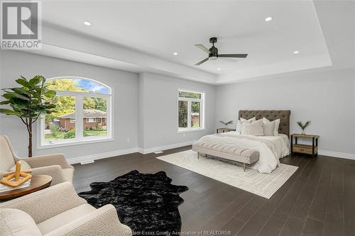 866 Maple Avenue, Lasalle, ON - Indoor Photo Showing Bedroom