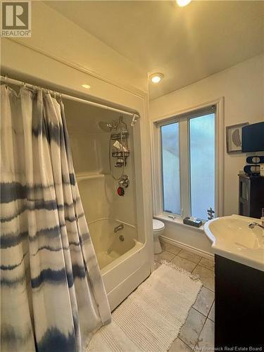 14 Wry'S Lane, Bass River, NB - Indoor Photo Showing Bathroom