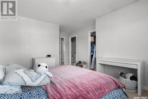 107 410 Ledingham Way, Saskatoon, SK - Indoor Photo Showing Bedroom