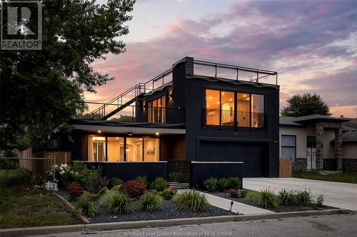 558 Florence, Windsor, ON - Outdoor With Balcony With Facade