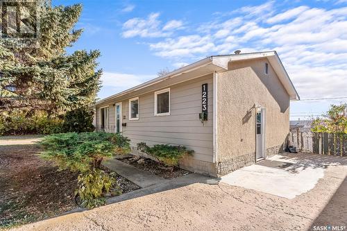 1223 Athabasca Street W, Moose Jaw, SK - Outdoor With Exterior