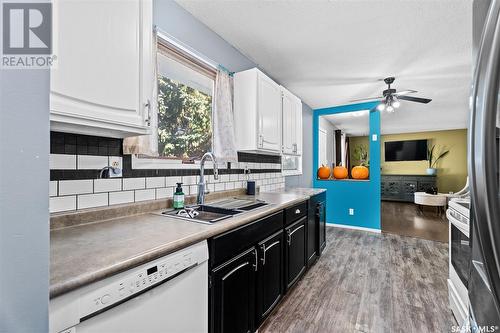 1223 Athabasca Street W, Moose Jaw, SK - Indoor Photo Showing Kitchen With Double Sink