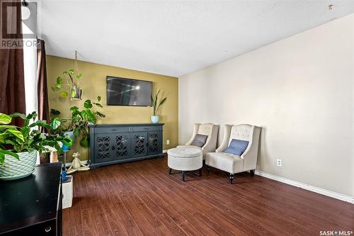 1223 Athabasca Street W, Moose Jaw, SK - Indoor Photo Showing Other Room