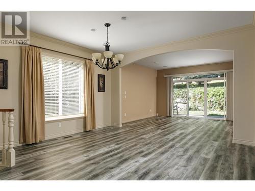 2286 Country Club Drive, Kelowna, BC - Indoor