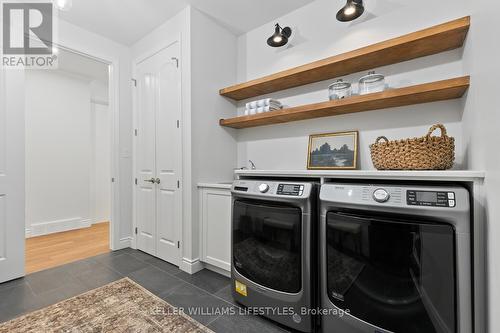 114 Aspen Circle, Thames Centre (Thorndale), ON - Indoor Photo Showing Laundry Room