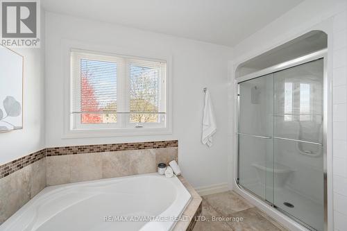 2361 Brayford Crescent, London, ON - Indoor Photo Showing Bathroom