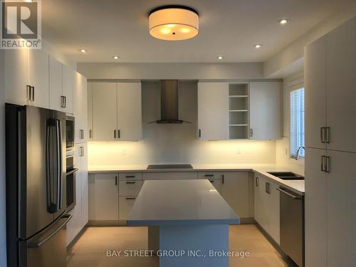 63 Village Parkway, Markham, ON - Indoor Photo Showing Kitchen With Double Sink