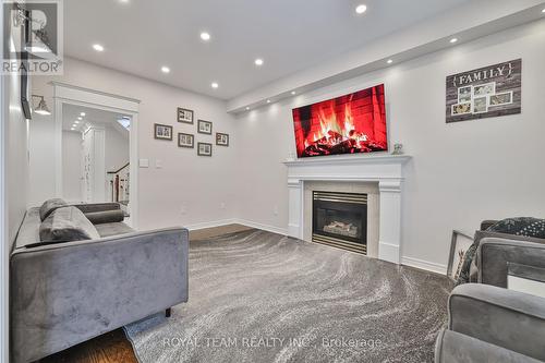 122 Sweet Water Crescent, Richmond Hill, ON - Indoor Photo Showing Living Room With Fireplace