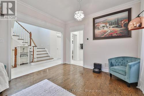 122 Sweet Water Crescent, Richmond Hill, ON - Indoor Photo Showing Other Room