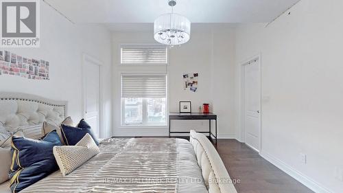 5 Wellman Drive, Richmond Hill, ON - Indoor Photo Showing Bedroom