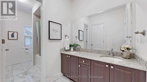 5 Wellman Drive, Richmond Hill, ON - Indoor Photo Showing Bathroom