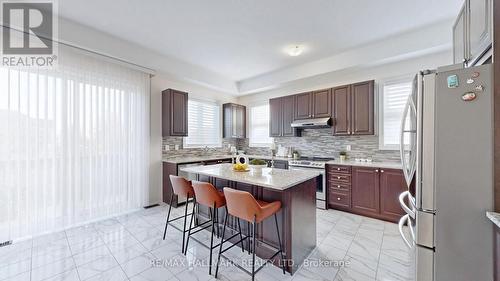 5 Wellman Drive, Richmond Hill, ON - Indoor Photo Showing Kitchen