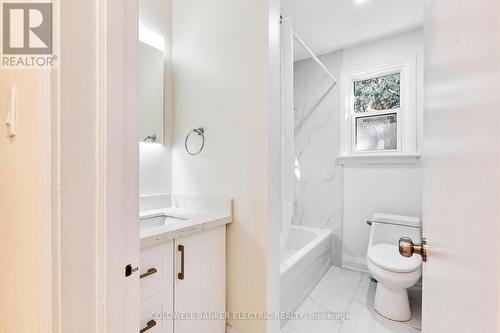 1058 Hortop Street, Oshawa (Donevan), ON - Indoor Photo Showing Bathroom