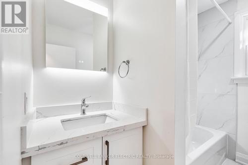 1058 Hortop Street, Oshawa (Donevan), ON - Indoor Photo Showing Bathroom