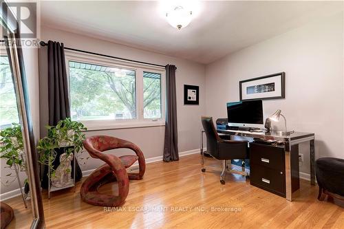 383 Oriole Court, Burlington, ON - Indoor Photo Showing Office