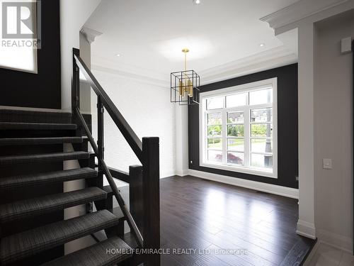 282 Tudor Avenue, Oakville, ON - Indoor Photo Showing Other Room