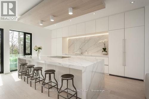 5008 Spruce Avenue, Burlington, ON - Indoor Photo Showing Kitchen