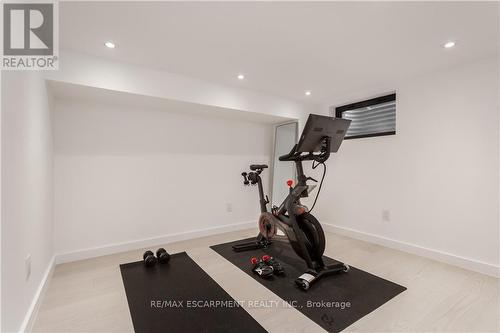 5008 Spruce Avenue, Burlington, ON - Indoor Photo Showing Gym Room