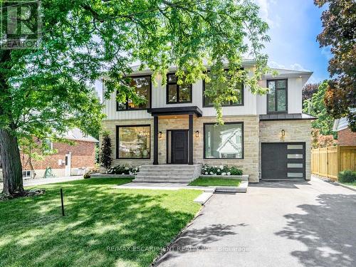 974 North Shore Boulevard W, Burlington, ON - Outdoor With Facade