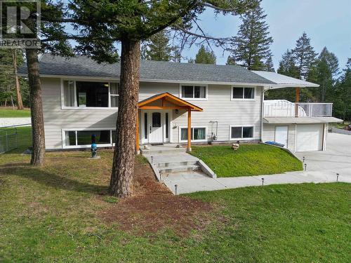 5003 Smith Road, 108 Mile Ranch, BC - Outdoor