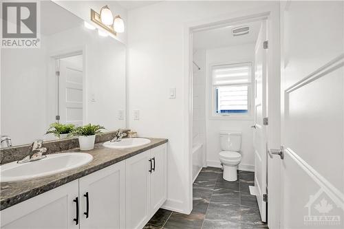 603 Noriker Court, Richmond, ON - Indoor Photo Showing Bathroom