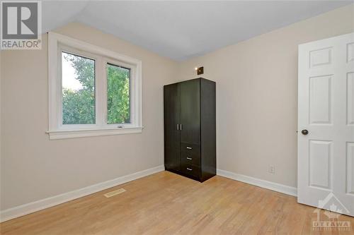 1598 Abbey Road, Alta Vista And Area (3602 - Riverview Park), ON - Indoor Photo Showing Other Room