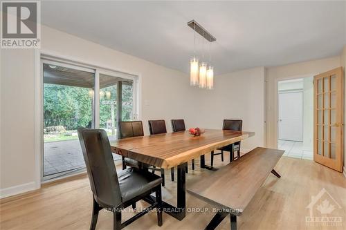 1598 Abbey Road, Ottawa, ON - Indoor Photo Showing Dining Room