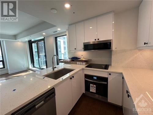 180 George Street Unit#1308, Ottawa, ON - Indoor Photo Showing Kitchen