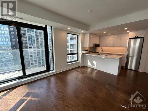 180 George Street Unit#1308, Ottawa, ON - Indoor Photo Showing Kitchen