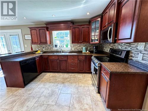 196 Mailhot, Moncton, NB - Indoor Photo Showing Kitchen