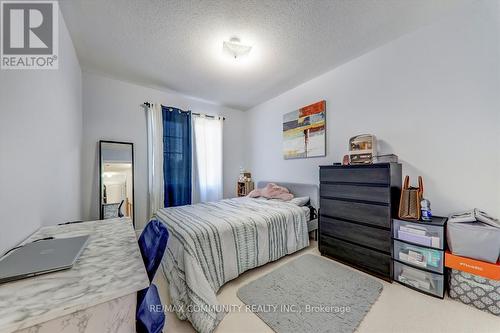 69 Clearfield Drive, Brampton, ON - Indoor Photo Showing Bedroom