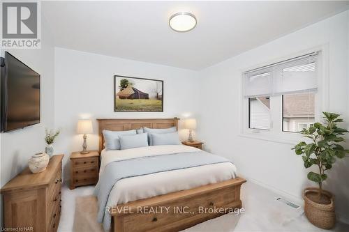 36 Natalie Court, Thorold, ON - Indoor Photo Showing Bedroom