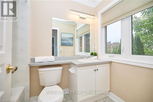 36 Natalie Court, Thorold, ON - Indoor Photo Showing Bathroom