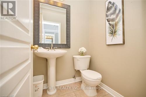 36 Natalie Court, Thorold, ON - Indoor Photo Showing Bathroom