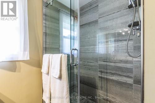 20 Ridout Street, Brockton, ON - Indoor Photo Showing Bathroom