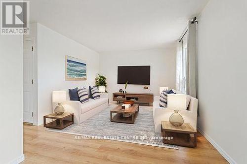 632 Main Street, Shelburne, ON - Indoor Photo Showing Living Room