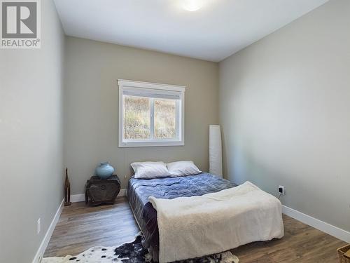 1020 Bullmoose Way, Osoyoos, BC - Indoor Photo Showing Bedroom