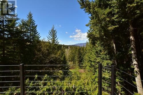 2592 Alpen Paradies Road Unit# #9, Blind Bay, BC - Outdoor With View