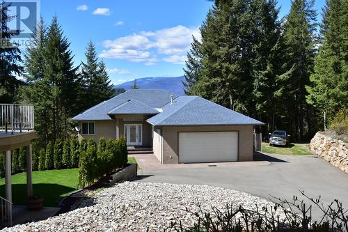 2592 Alpen Paradies Road Unit# #9, Blind Bay, BC - Outdoor