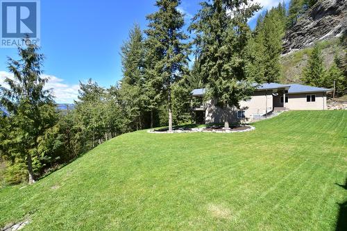 2592 Alpen Paradies Road Unit# #9, Blind Bay, BC - Outdoor