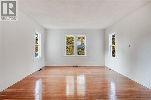 1004 Stanley Street, Nelson, BC - Indoor Photo Showing Other Room