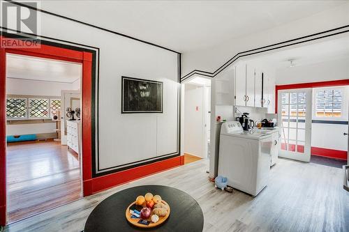 1004 Stanley Street, Nelson, BC - Indoor Photo Showing Laundry Room