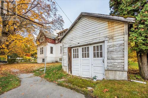 1004 Stanley Street, Nelson, BC - Outdoor