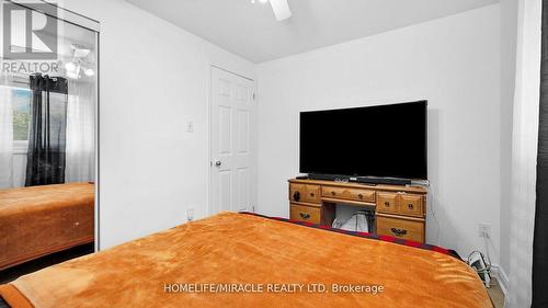 62 Sutherland Avenue, Brampton, ON - Indoor Photo Showing Bedroom